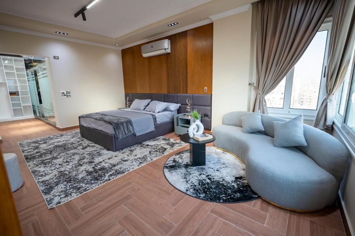 Luxury With Stunning View Apartment *