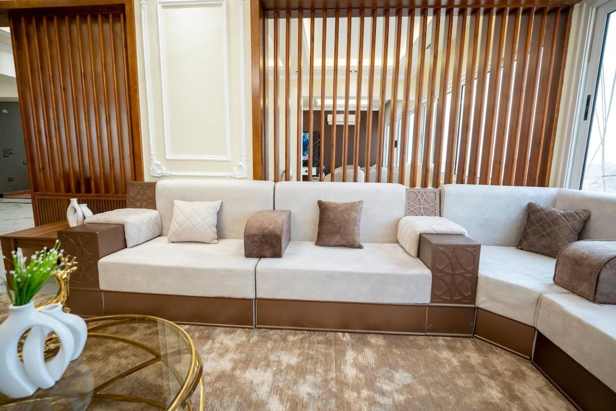 Apartment Luxury With Stunning View Cairo